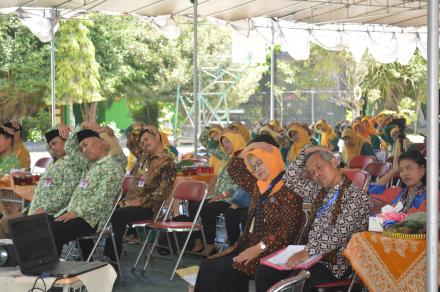 TIM YURI LOMBA SEKOLAH SEHAT DIY DIDAULAT SENAM “AREK GESIT”